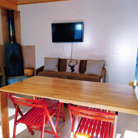 En Fanlo Y Valle シャレー